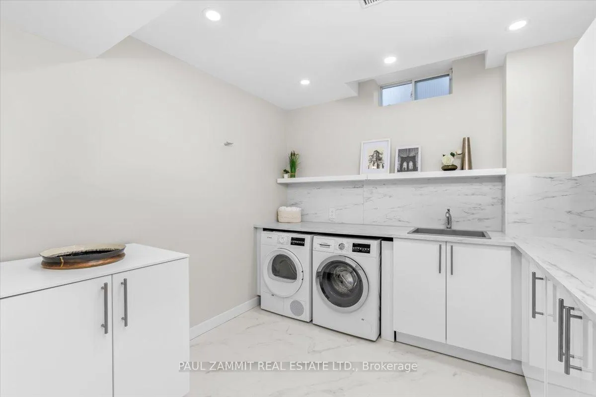 Photo 31 of 57 Glenmanor Way, Vaughan, Crestwood-Springfarm-Yorkhill — HOMEH