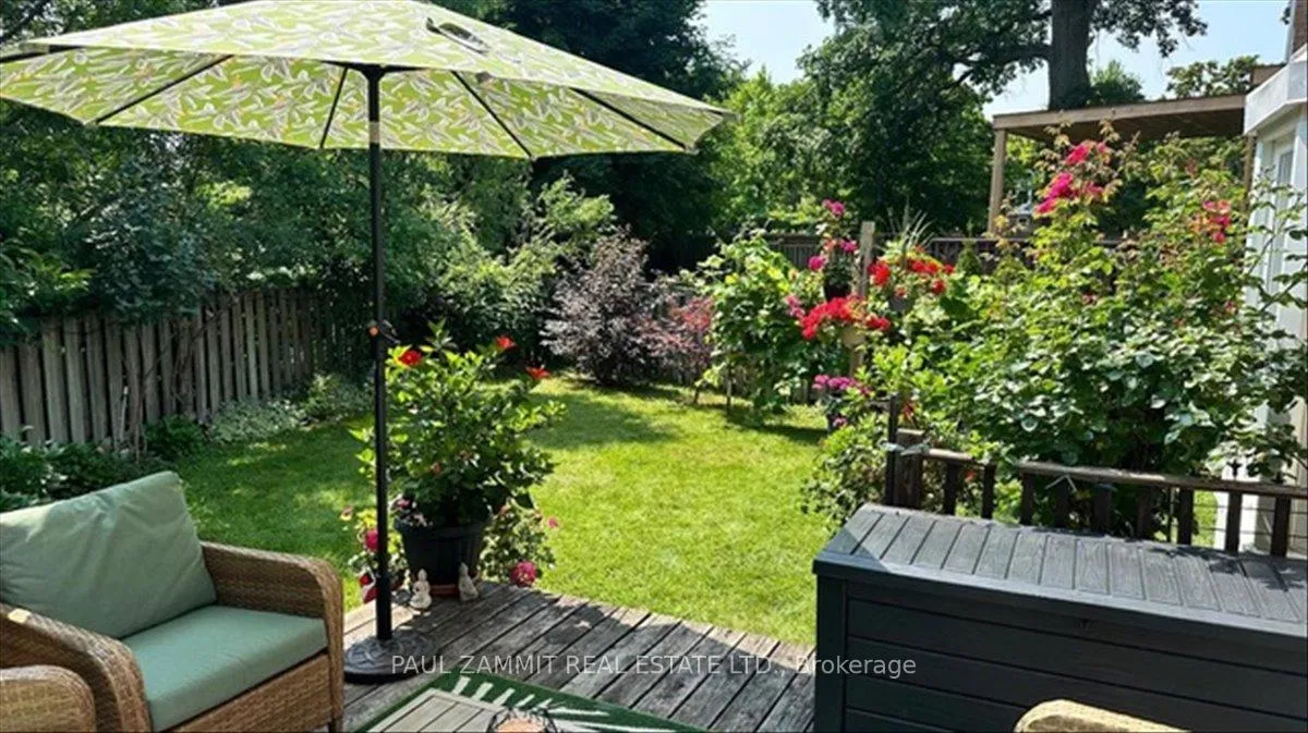 Photo 32 of 57 Glenmanor Way, Vaughan, Crestwood-Springfarm-Yorkhill — HOMEH