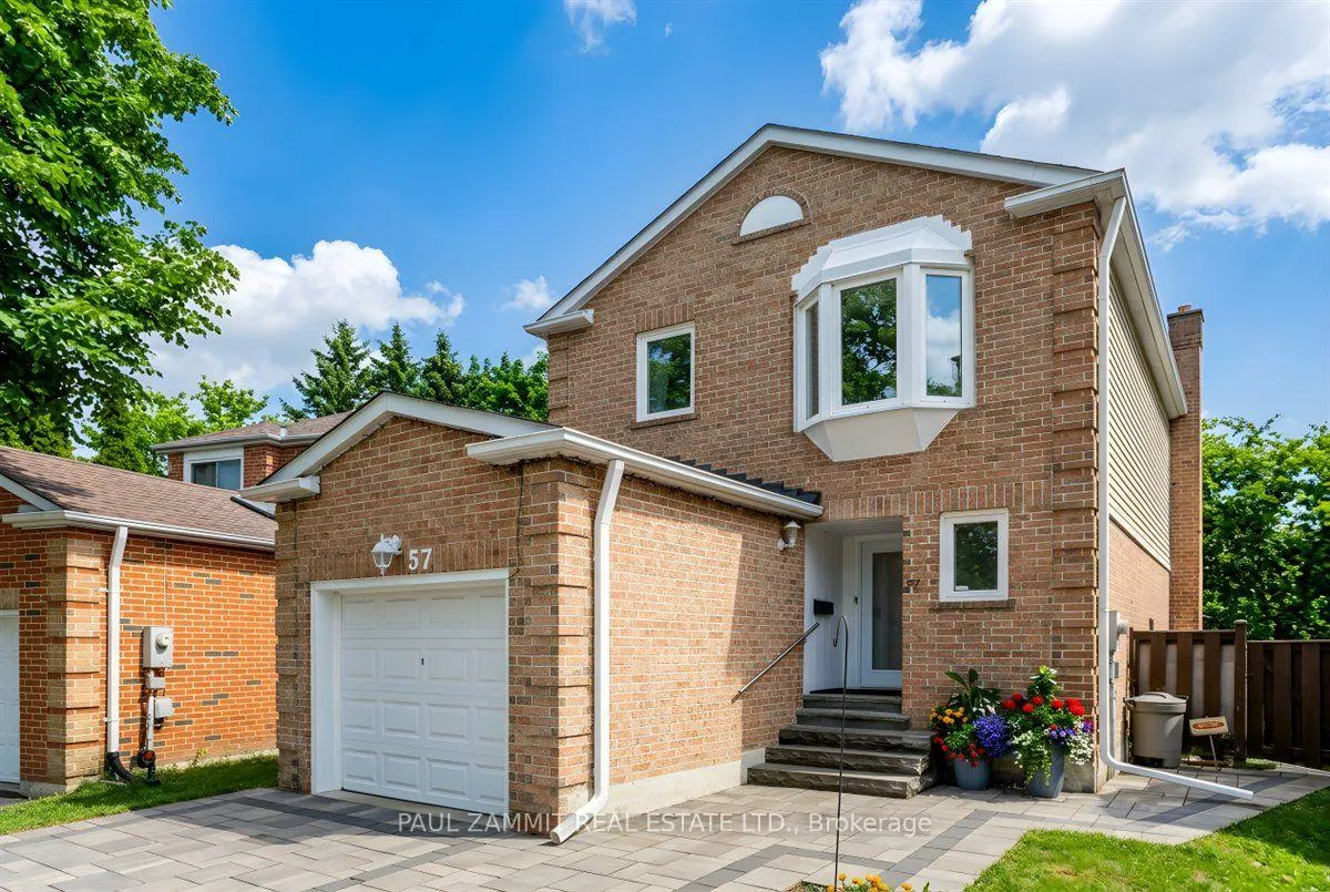 Photo 39 of 57 Glenmanor Way, Vaughan, Crestwood-Springfarm-Yorkhill — HOMEH