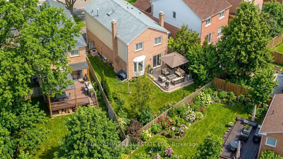 Photo 43 of 57 Glenmanor Way, Vaughan, Crestwood-Springfarm-Yorkhill — HOMEH