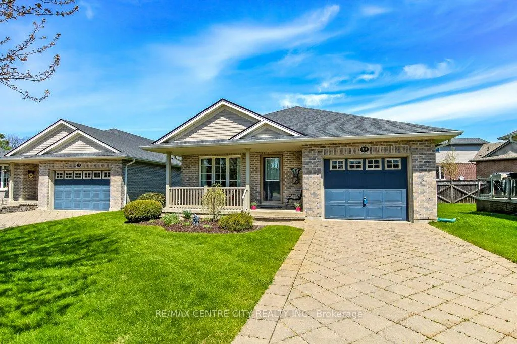 Photo 2 of Unit 14, 16 Havenridge Court, St. Thomas — HOMEH