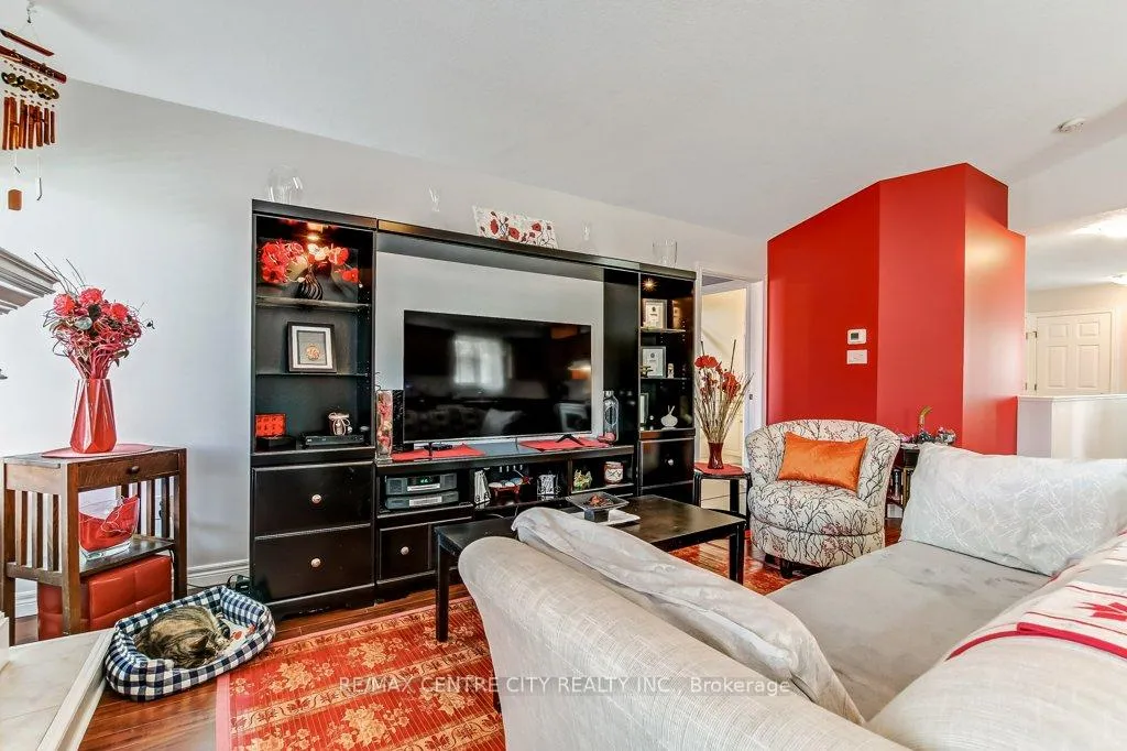 Photo 10 of Unit 14, 16 Havenridge Court, St. Thomas — HOMEH