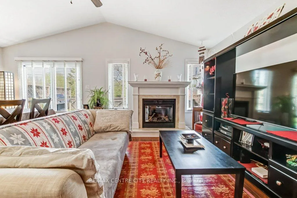 Photo 12 of Unit 14, 16 Havenridge Court, St. Thomas — HOMEH