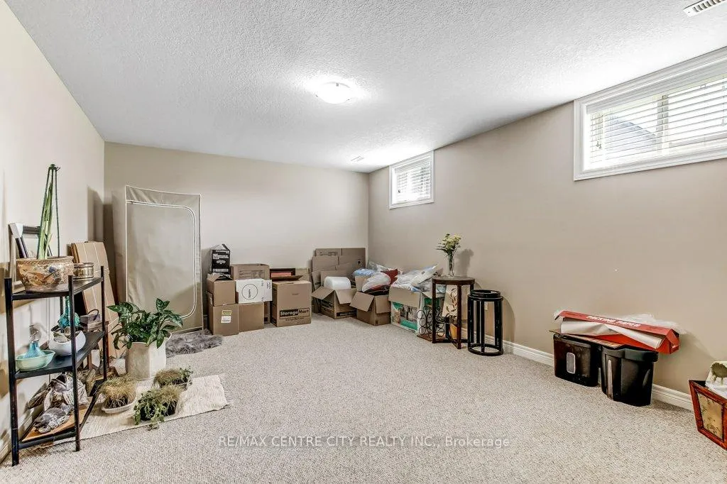 Photo 16 of Unit 14, 16 Havenridge Court, St. Thomas — HOMEH