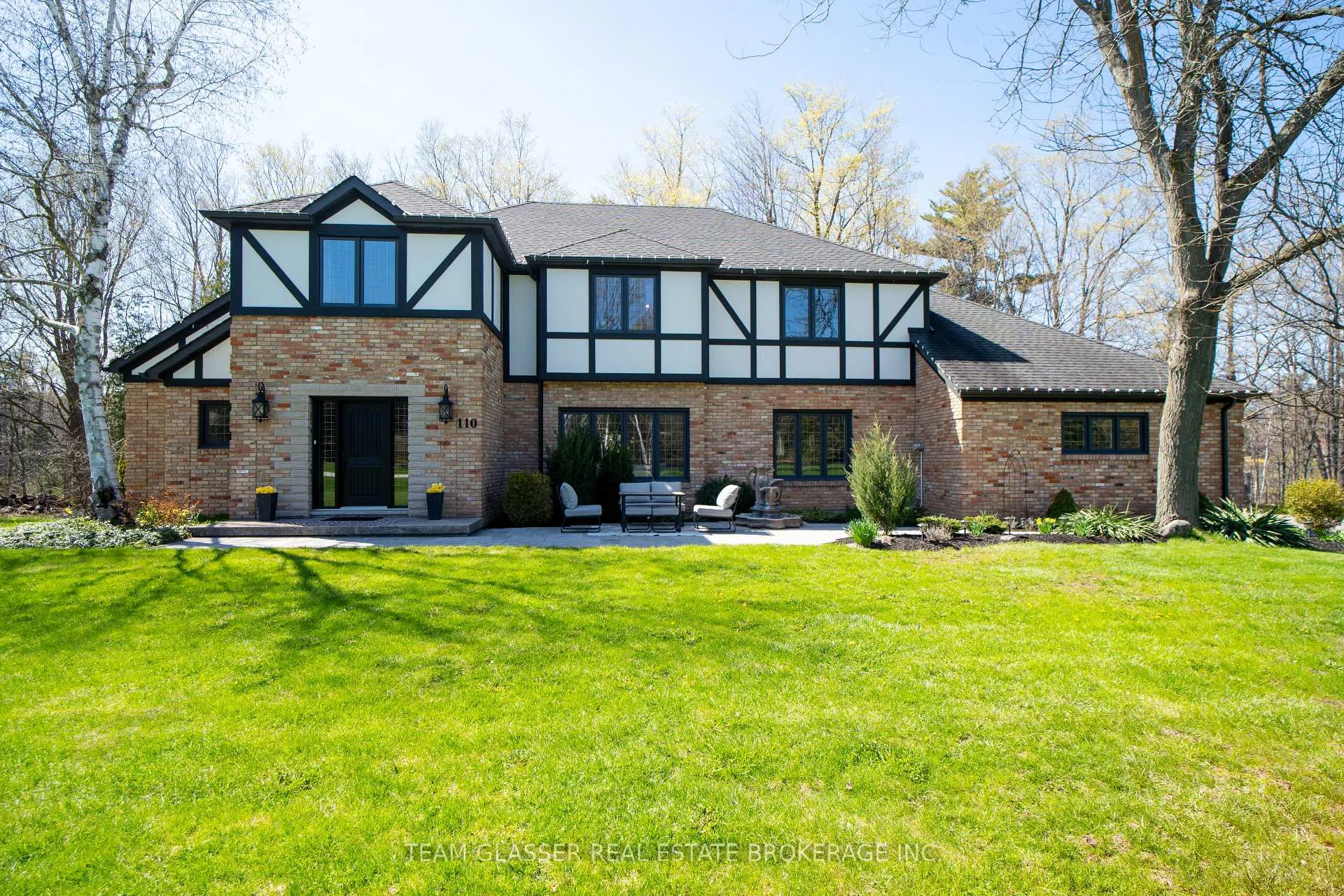 Photo 1 of 110 McLaren Road, Milton, Campbellville — HOMEH