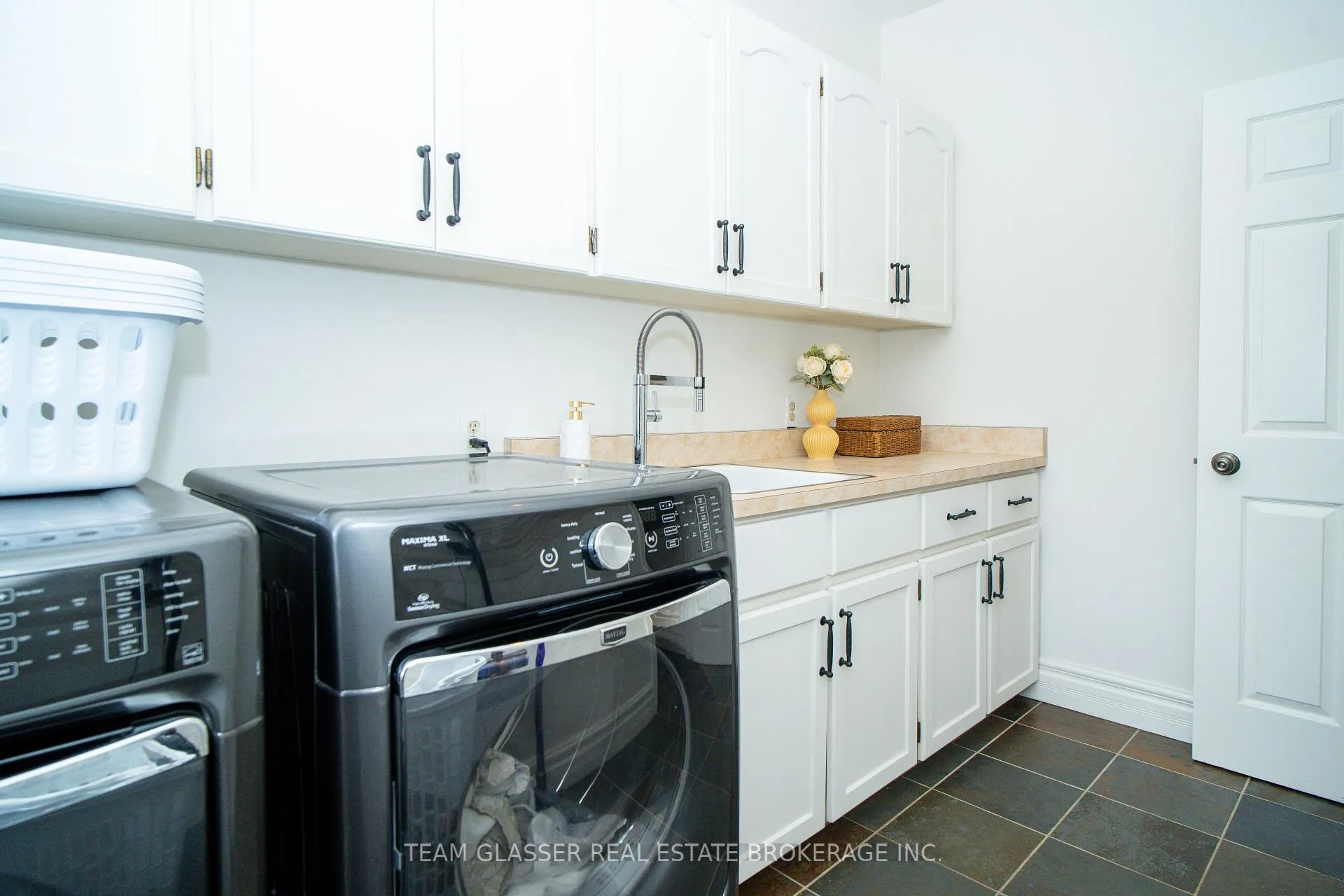 Photo 17 of 110 McLaren Road, Milton, Campbellville — HOMEH