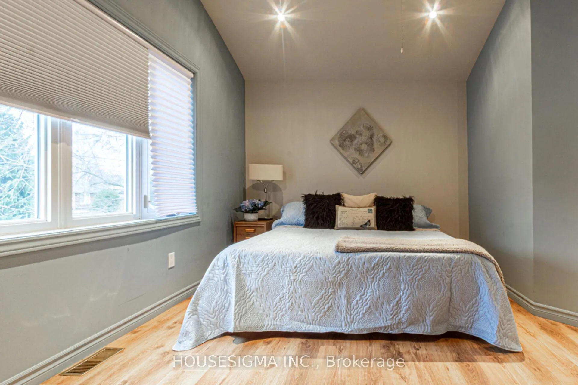 Photo 22 of 899 Hazel Street, Burlington, Freeman — HOMEH