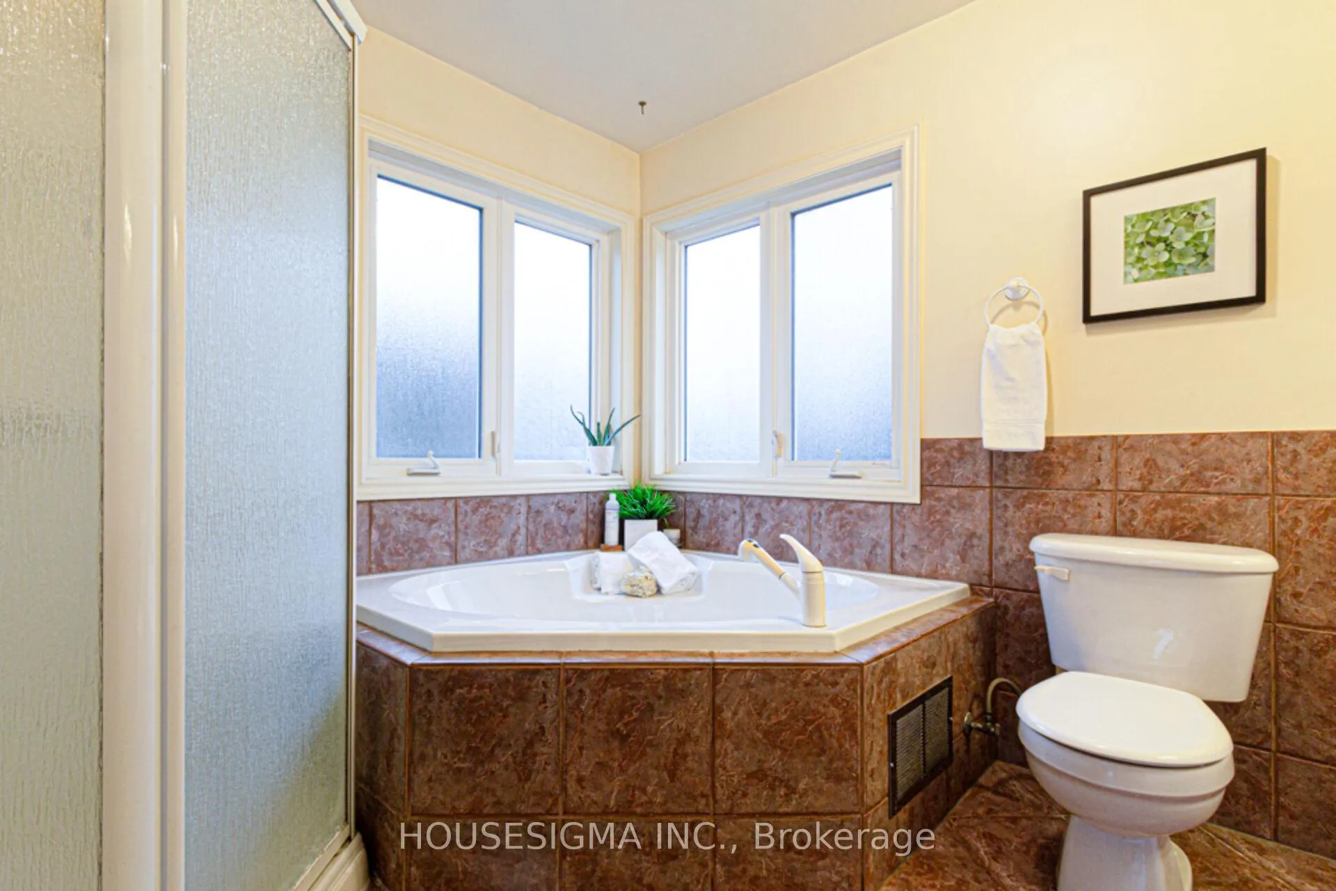 Photo 26 of 899 Hazel Street, Burlington, Freeman — HOMEH