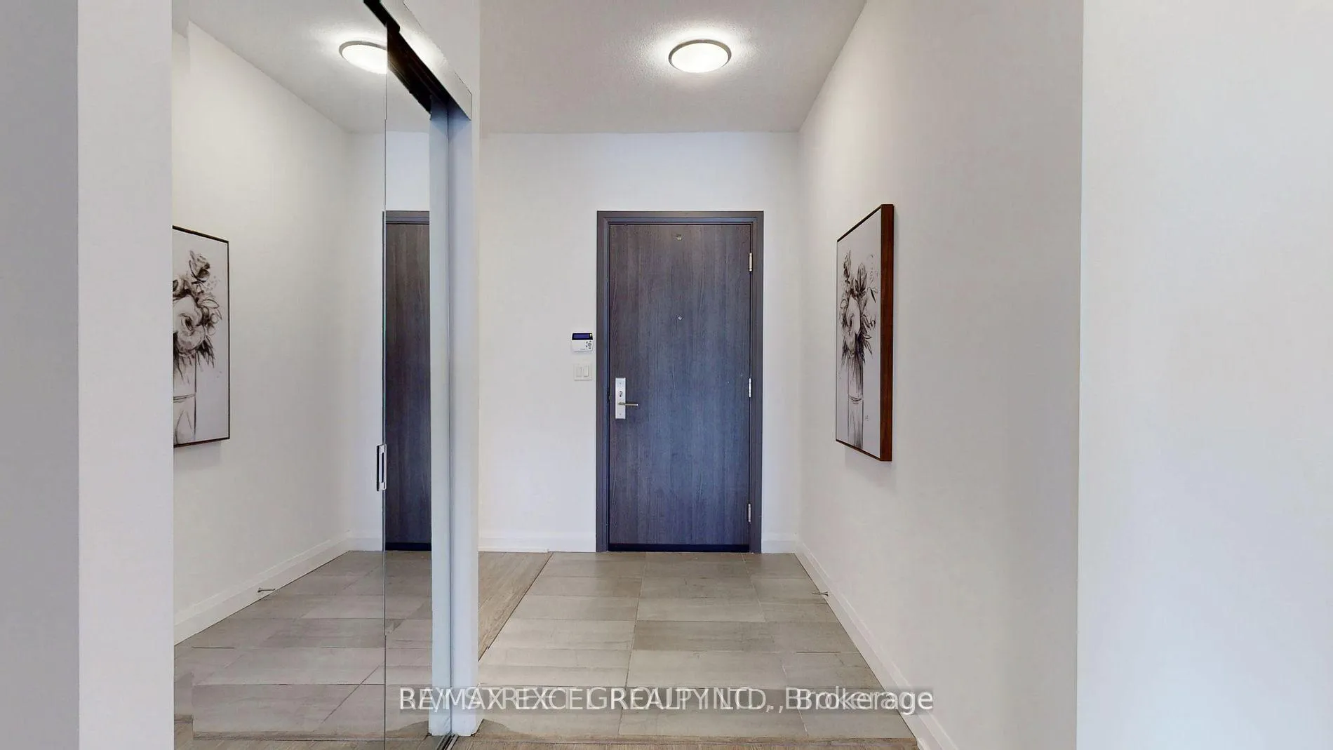 Photo 5 of Unit 309, 15 Water Walk Drive, Markham, Unionville — HOMEH