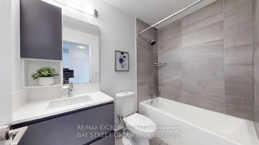 Photo 33 of Unit 309, 15 Water Walk Drive, Markham, Unionville — HOMEH