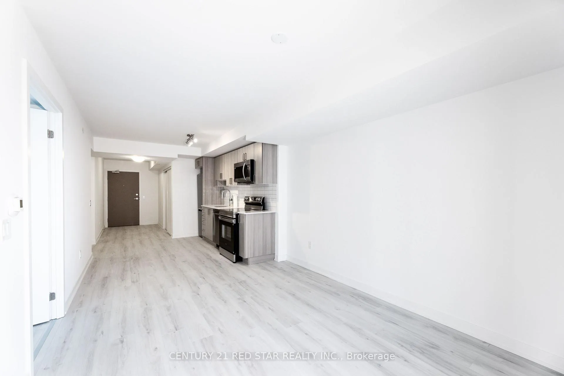 Photo 11 of Unit 1310, 1010 Sandy Beach Road, Pickering, Bay Ridges — HOMEH