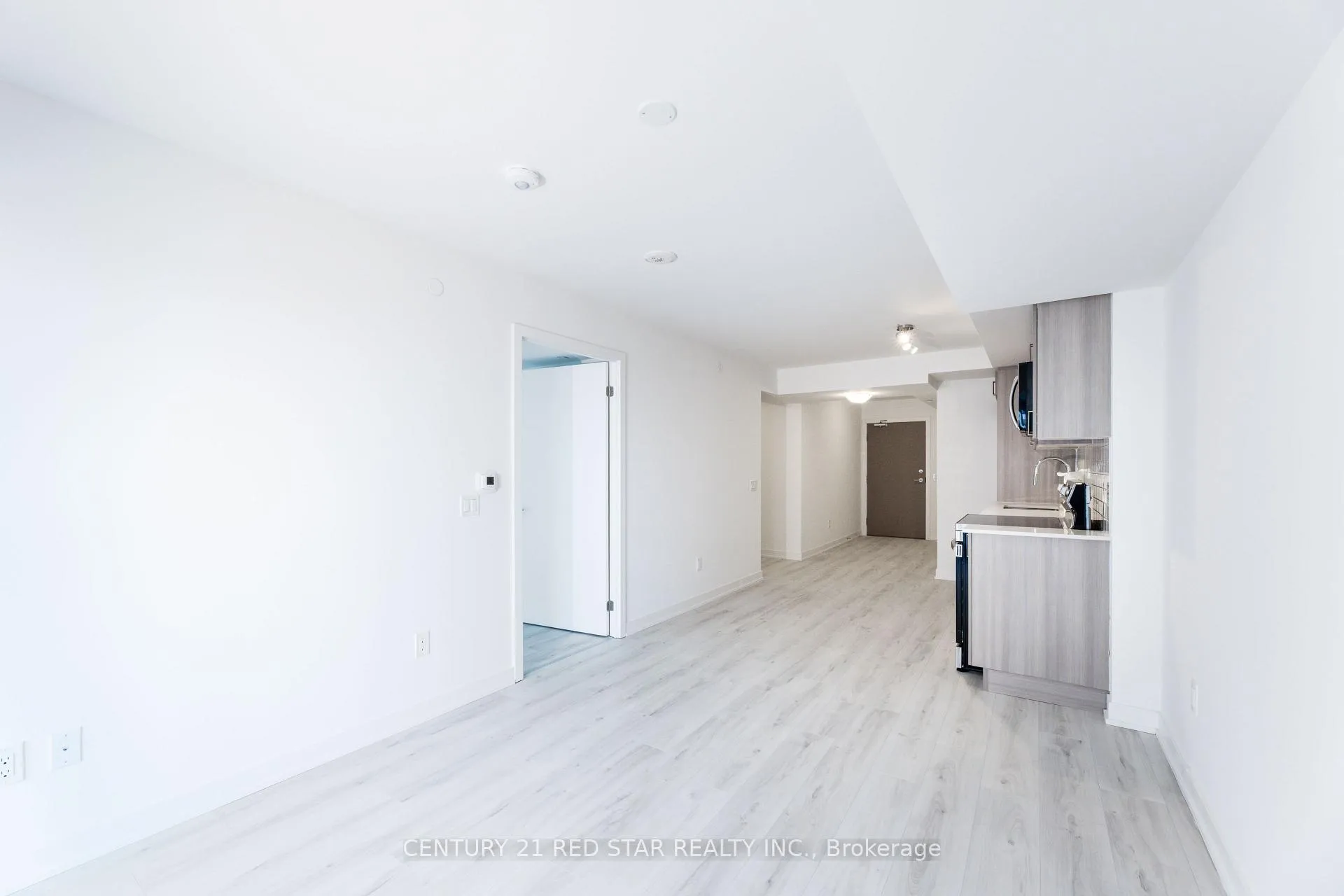 Photo 12 of Unit 1310, 1010 Sandy Beach Road, Pickering, Bay Ridges — HOMEH