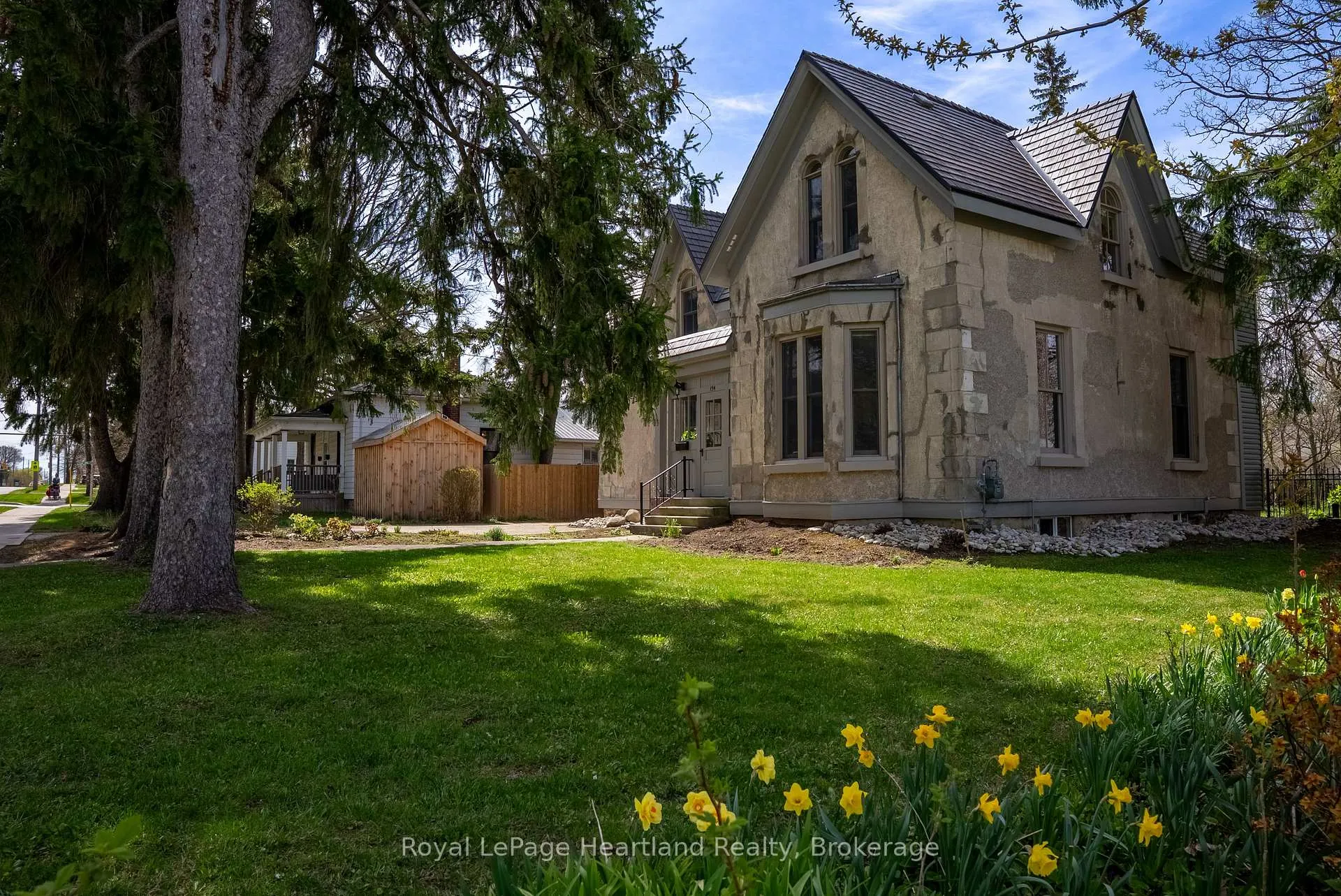 Photo 4 of 154 Ontario Street, Central Huron, Clinton — HOMEH