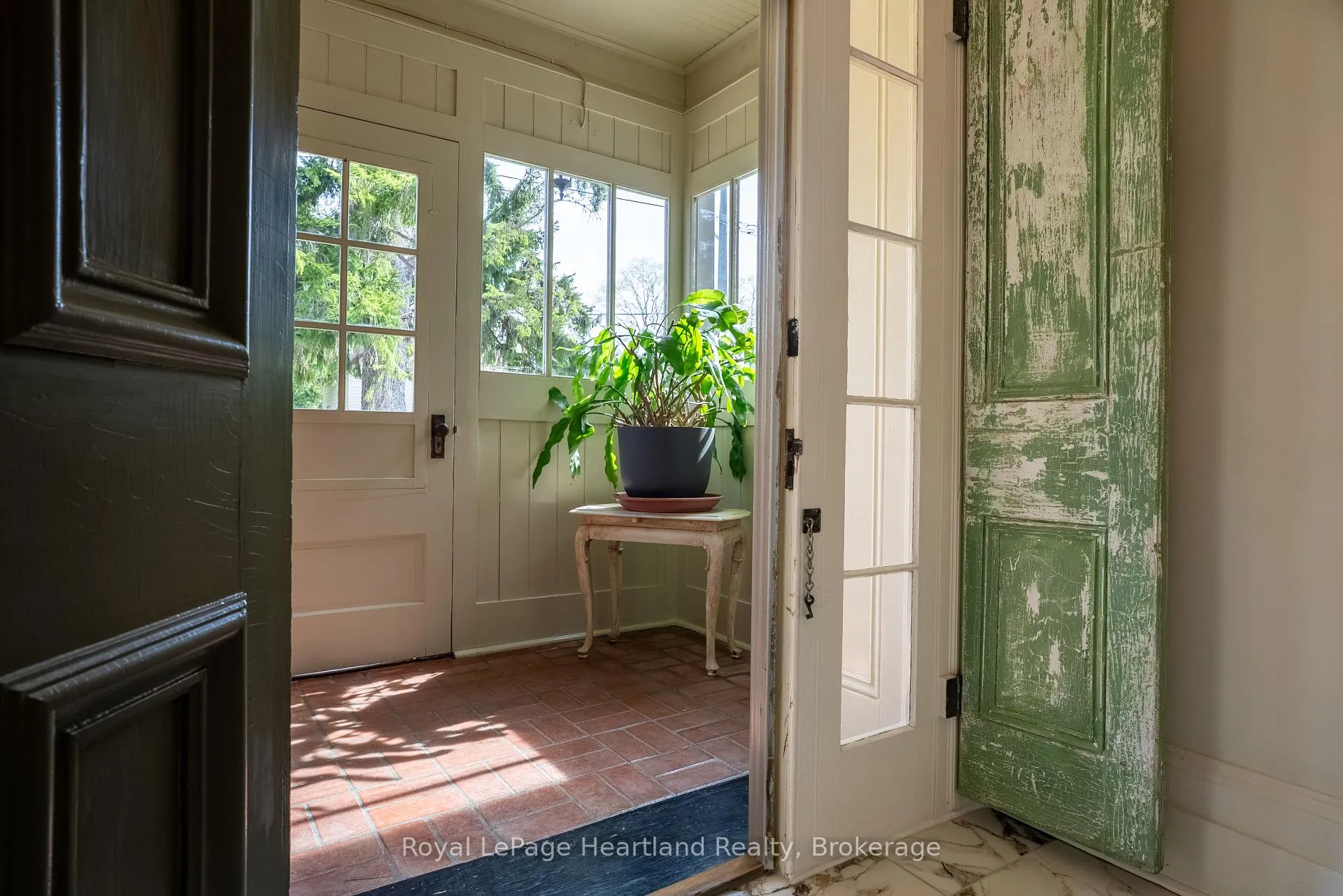 Photo 49 of 154 Ontario Street, Central Huron, Clinton — HOMEH