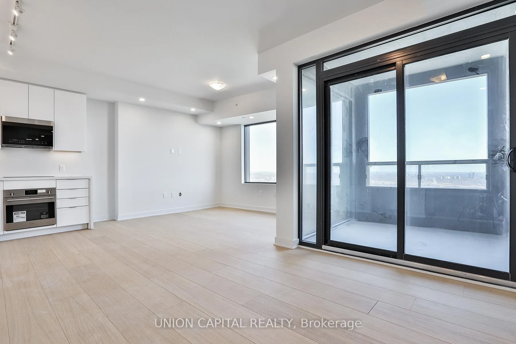Photo 12 of Unit 5503, 2920 Highway 7, Vaughan, Concord — HOMEH