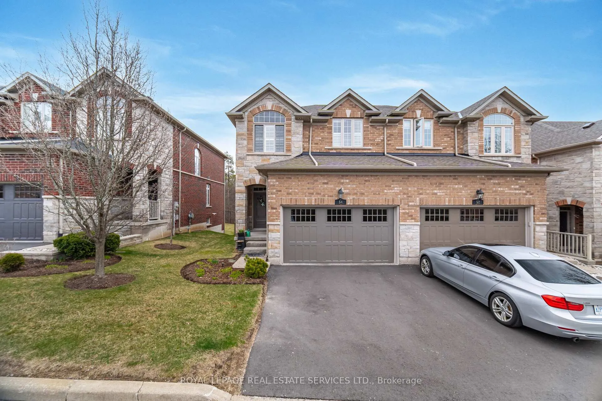 Photo 1 of 54 Oakhaven Place, Hamilton, Ancaster — HOMEH