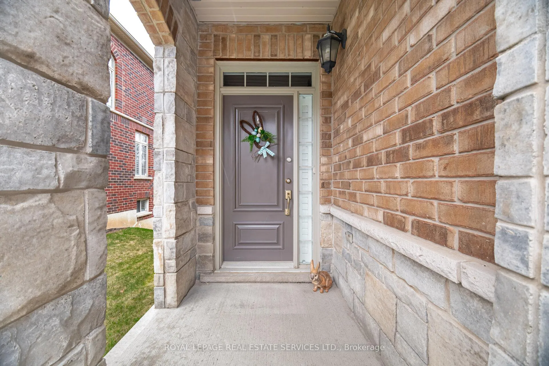 Photo 3 of 54 Oakhaven Place, Hamilton, Ancaster — HOMEH