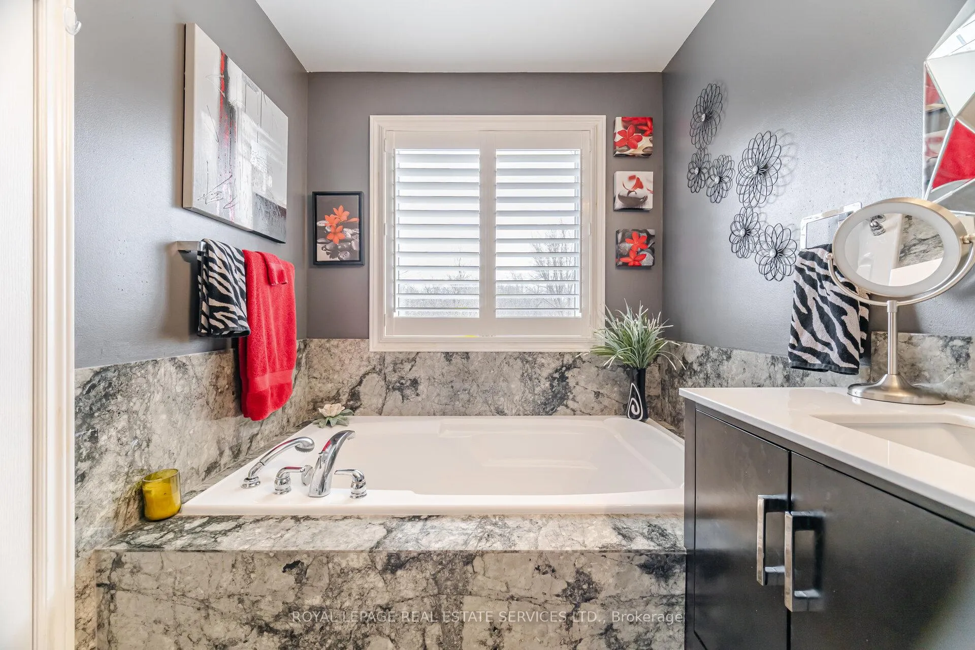 Photo 28 of 54 Oakhaven Place, Hamilton, Ancaster — HOMEH