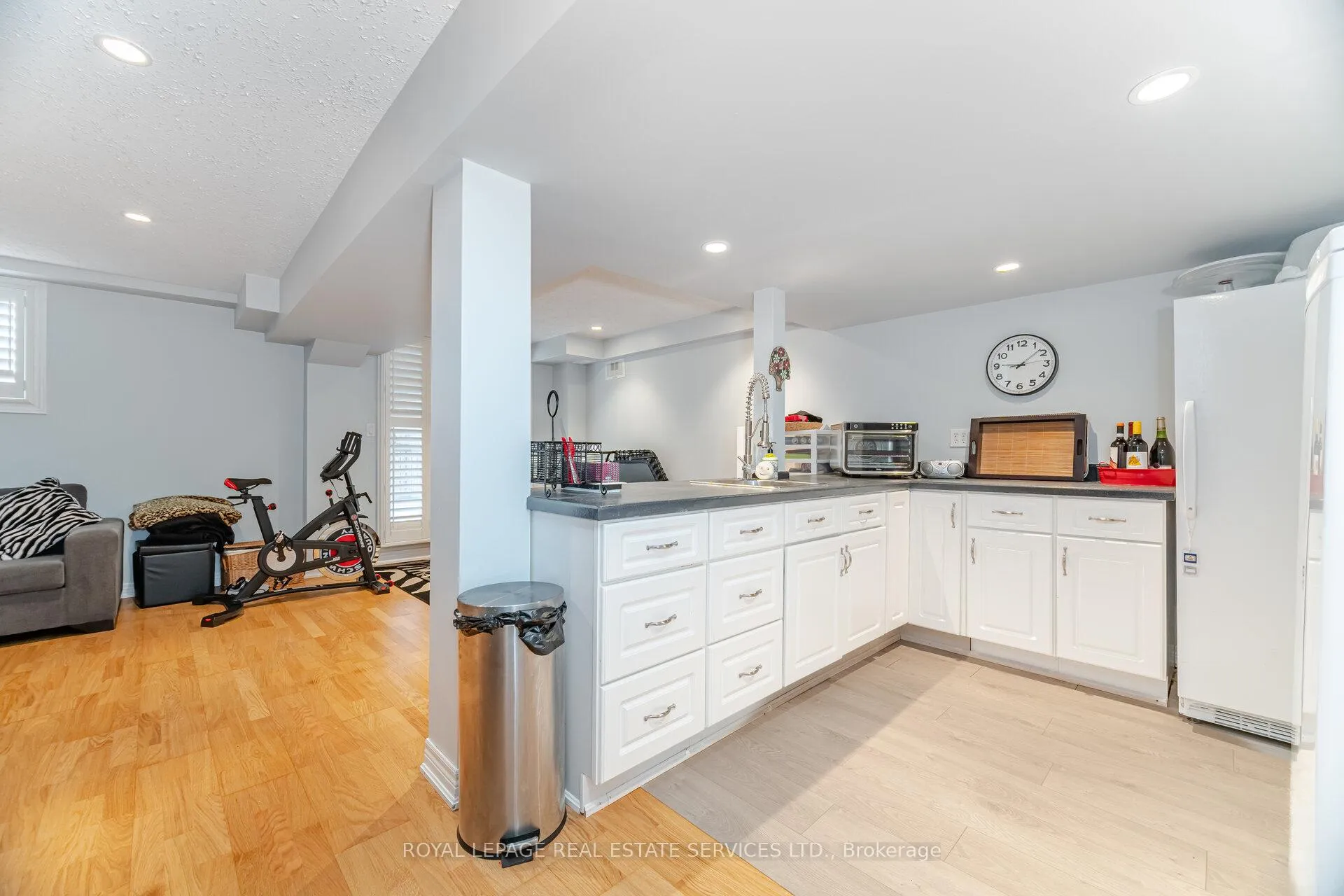 Photo 38 of 54 Oakhaven Place, Hamilton, Ancaster — HOMEH