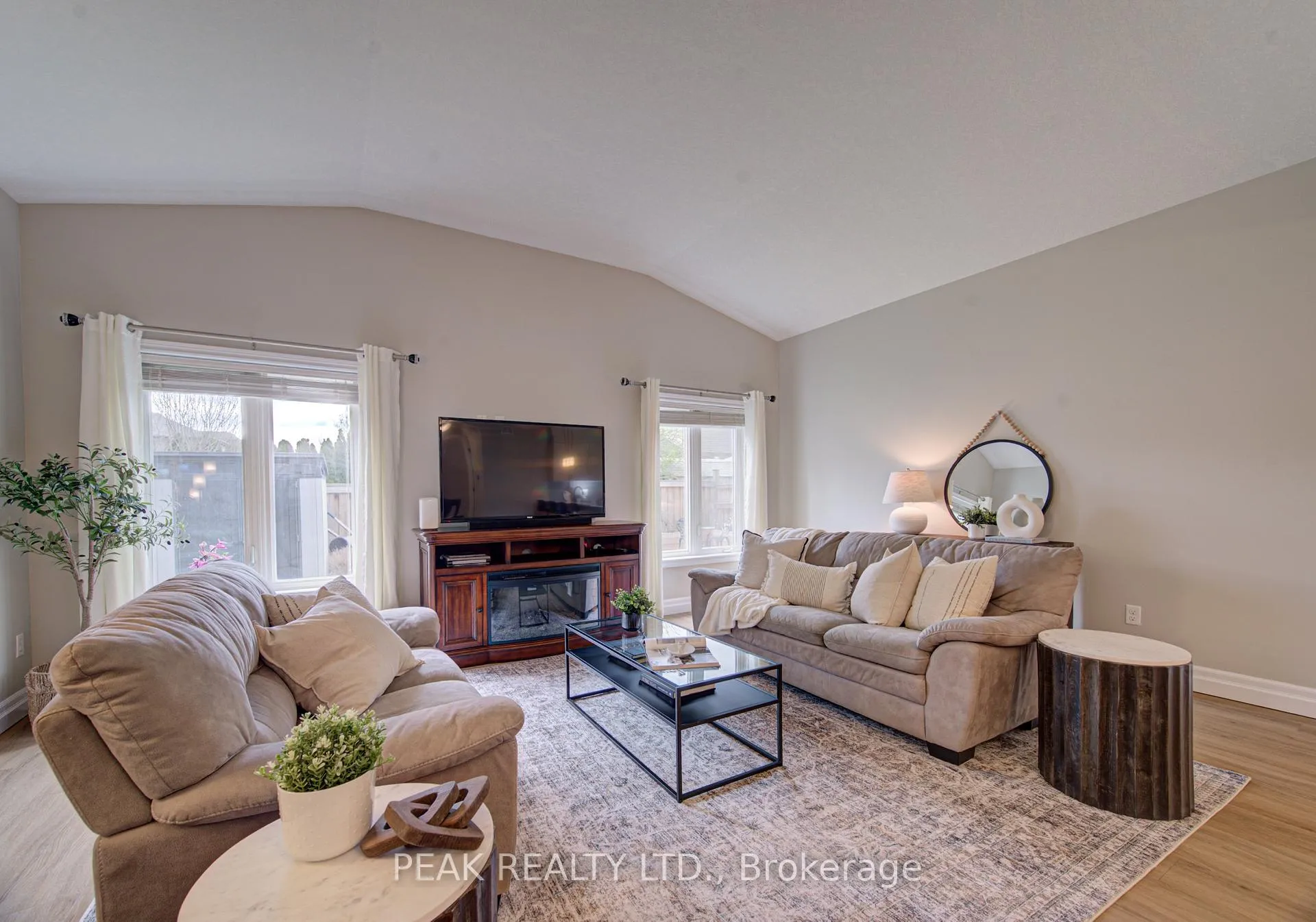 Photo 12 of 31 Freure Drive, Cambridge, Blair Road — HOMEH