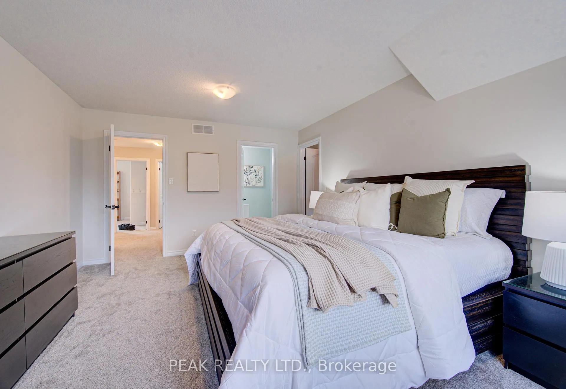 Photo 22 of 31 Freure Drive, Cambridge, Blair Road — HOMEH