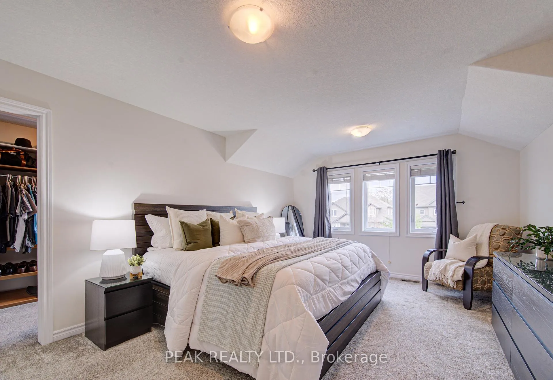 Photo 23 of 31 Freure Drive, Cambridge, Blair Road — HOMEH
