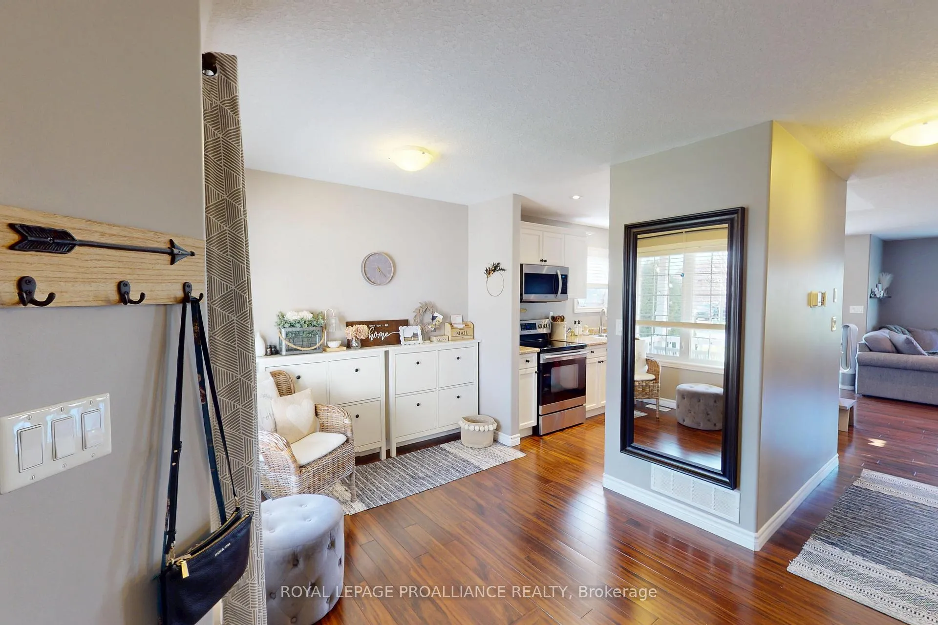 Photo 4 of 111 Hogan Crescent, Loyalist, Amherstview — HOMEH