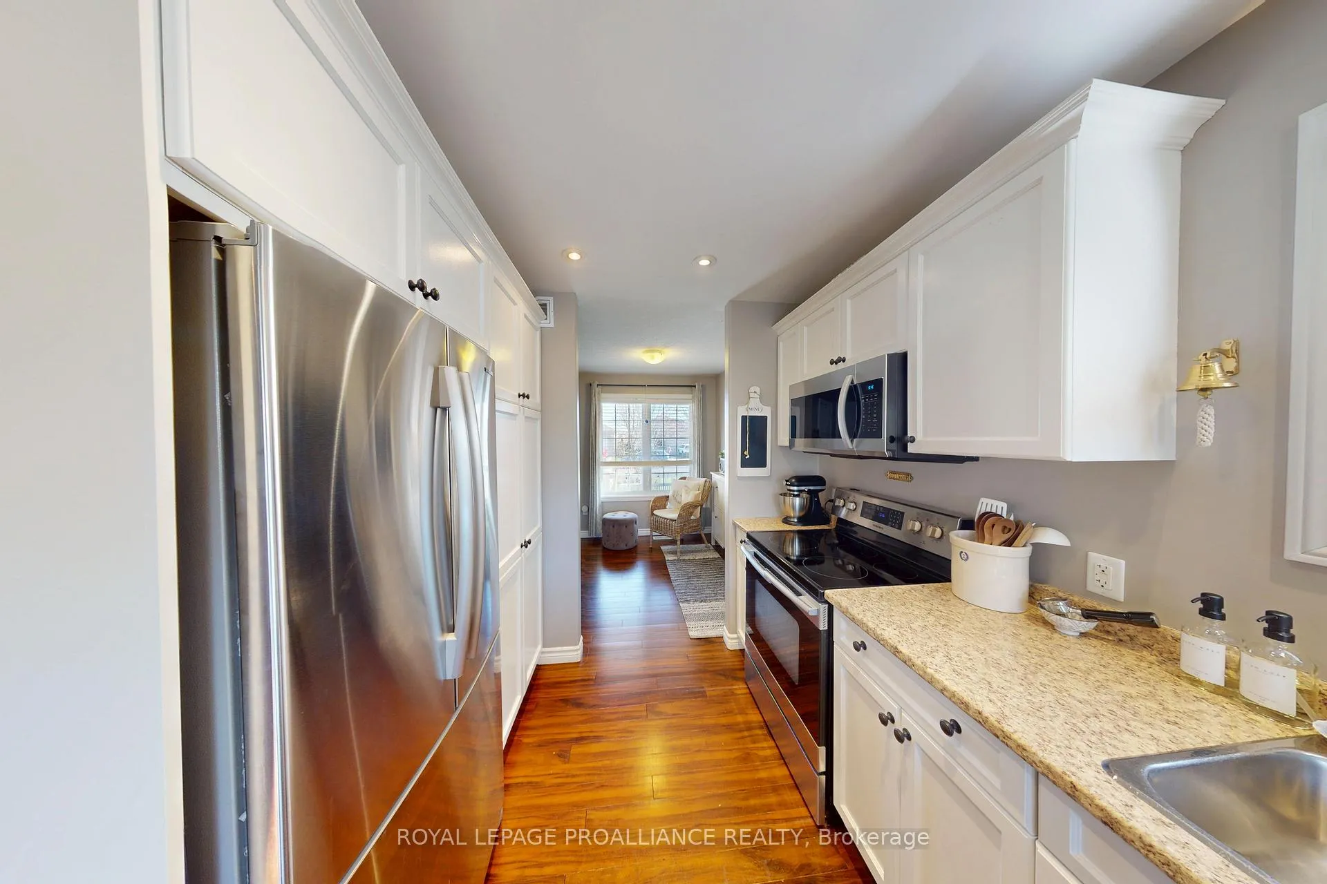 Photo 7 of 111 Hogan Crescent, Loyalist, Amherstview — HOMEH