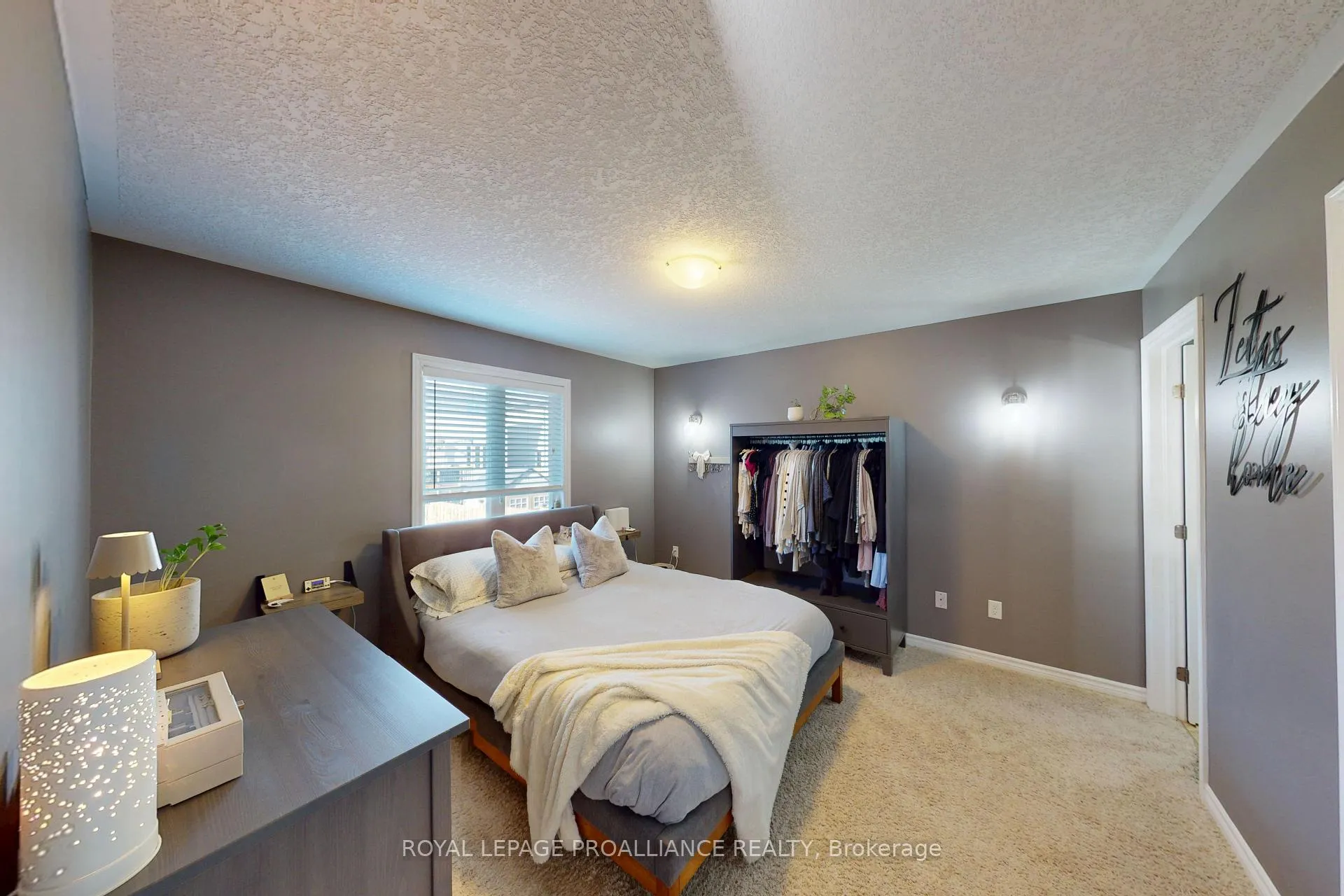 Photo 14 of 111 Hogan Crescent, Loyalist, Amherstview — HOMEH