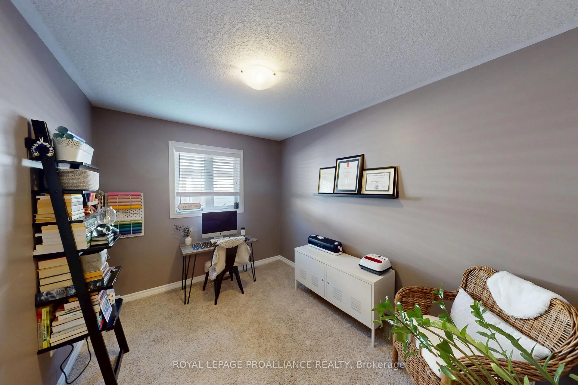 Photo 19 of 111 Hogan Crescent, Loyalist, Amherstview — HOMEH