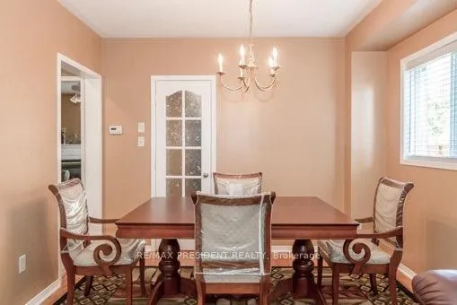 Photo 2 of Unit Upper Level, 44 Gold Hill Road W, Brampton, Fletcher's Creek Village — HOMEH