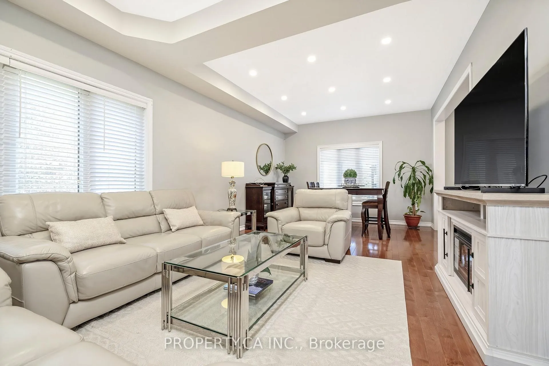 Photo 4 of 211 Mclaughlin Avenue, Milton, Willmott — HOMEH