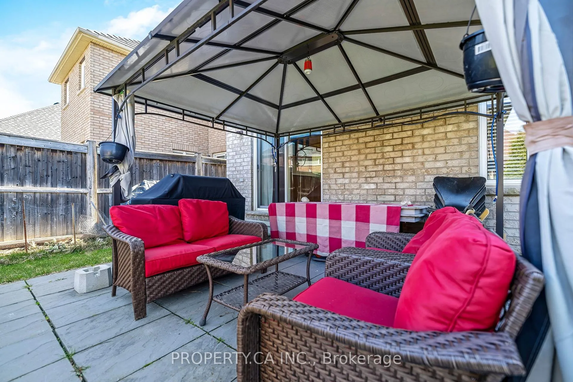 Photo 28 of 211 Mclaughlin Avenue, Milton, Willmott — HOMEH