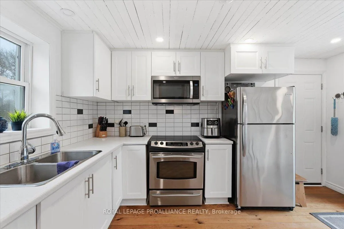 Photo 6 of 1724B County Road 10, Prince Edward County, Athol Ward — HOMEH