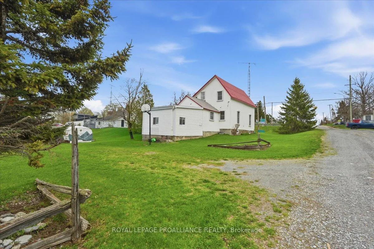 Photo 31 of 1724B County Road 10, Prince Edward County, Athol Ward — HOMEH