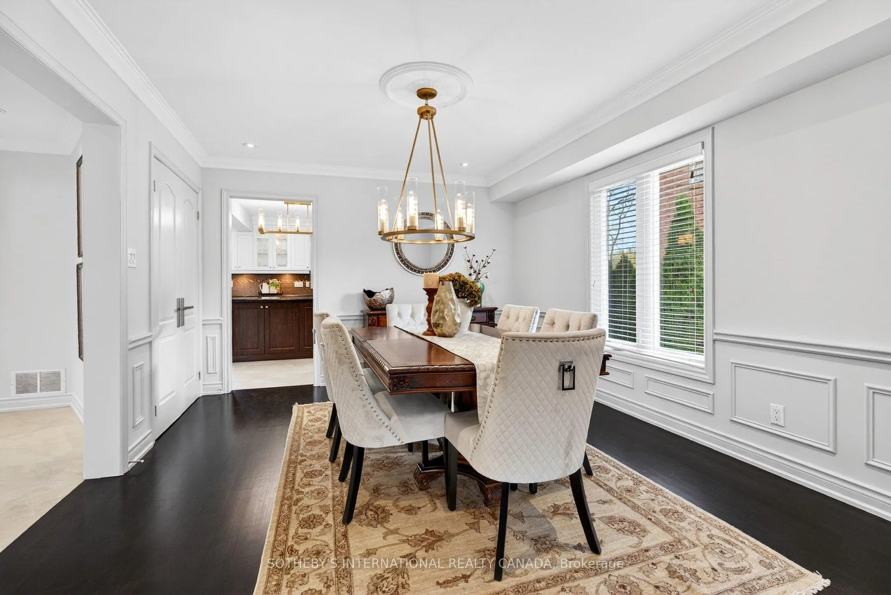 Photo 6 of 1383 Winterberry Drive, Burlington, Tyandaga — HOMEH