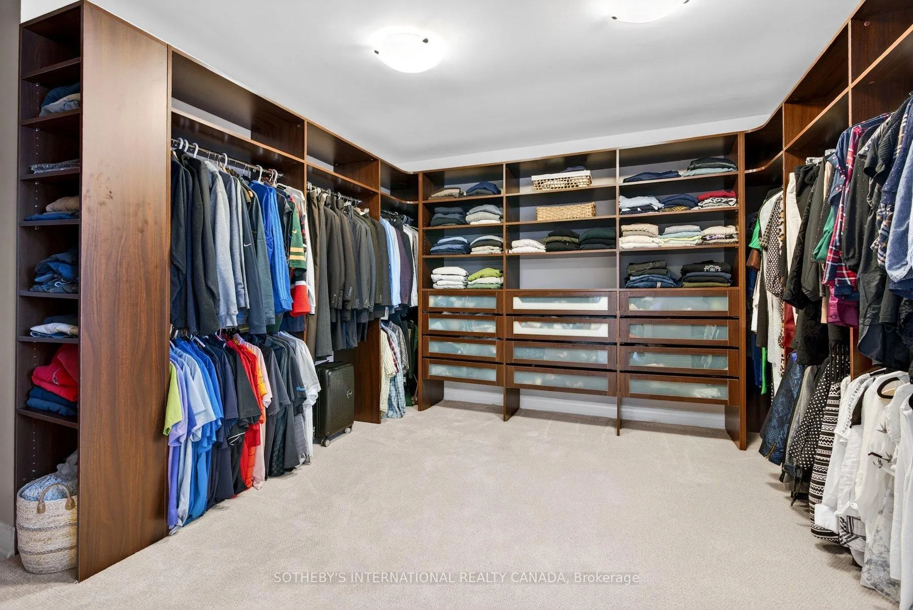 Photo 25 of 1383 Winterberry Drive, Burlington, Tyandaga — HOMEH