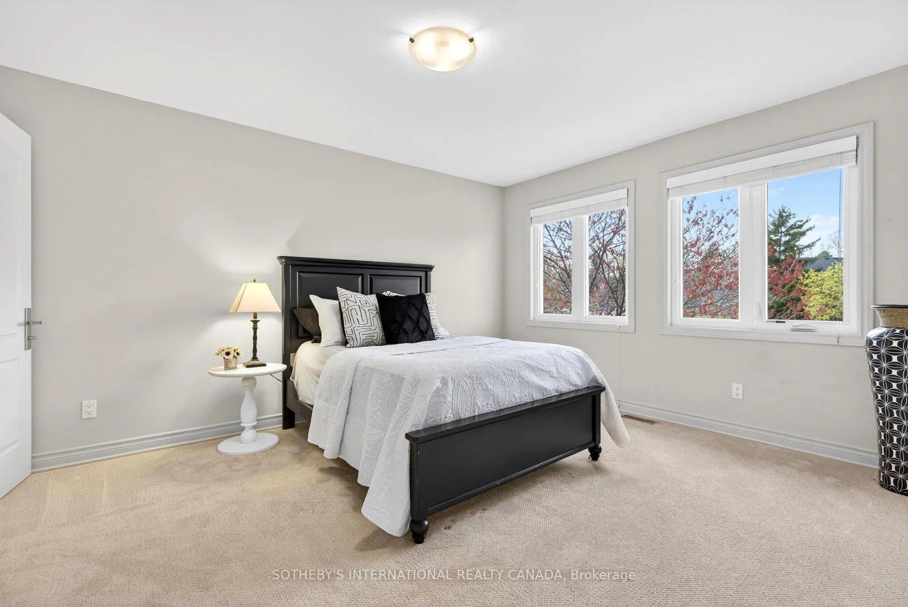 Photo 26 of 1383 Winterberry Drive, Burlington, Tyandaga — HOMEH