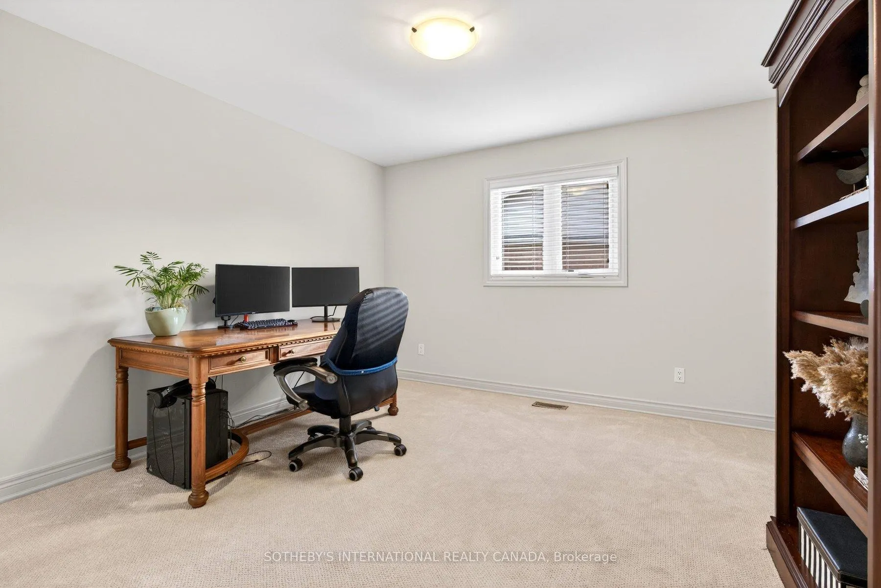 Photo 28 of 1383 Winterberry Drive, Burlington, Tyandaga — HOMEH
