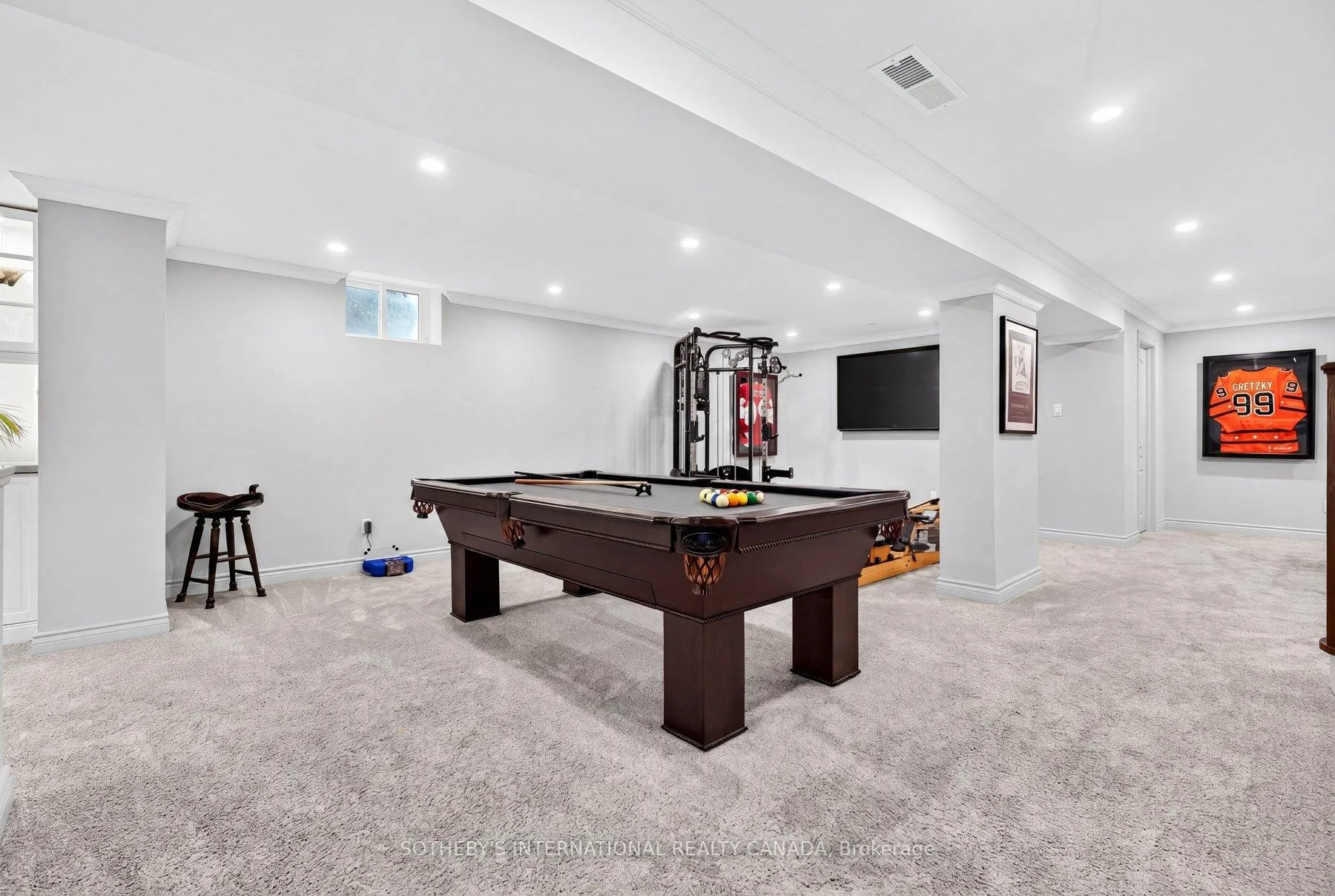 Photo 33 of 1383 Winterberry Drive, Burlington, Tyandaga — HOMEH
