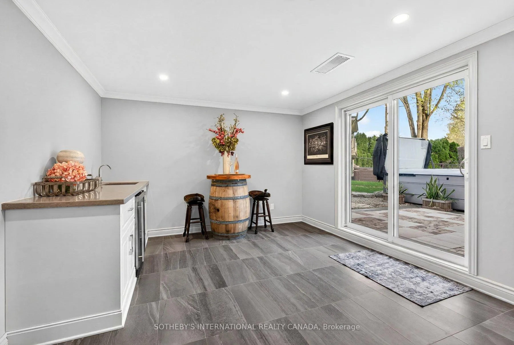 Photo 36 of 1383 Winterberry Drive, Burlington, Tyandaga — HOMEH