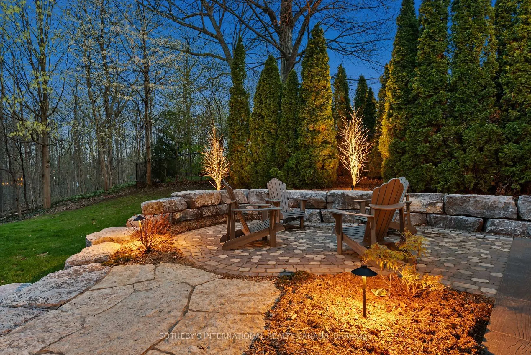 Photo 43 of 1383 Winterberry Drive, Burlington, Tyandaga — HOMEH