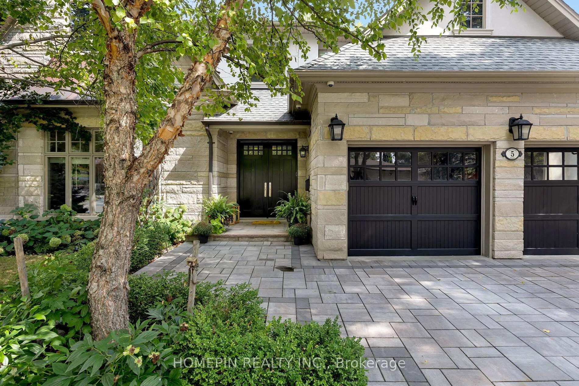 Photo 2 of 5 Callahan Road, Markham, Unionville — HOMEH