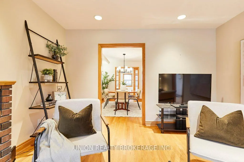 Photo 5 of 59 Hammersmith Avenue, Toronto, The Beaches — HOMEH