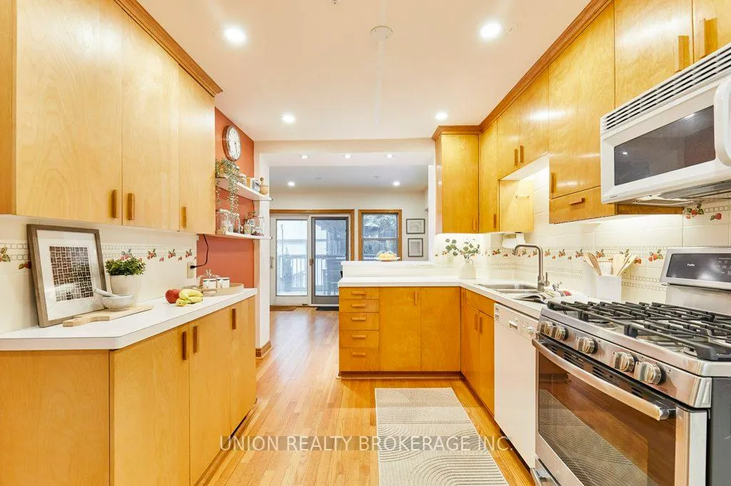 Photo 13 of 59 Hammersmith Avenue, Toronto, The Beaches — HOMEH