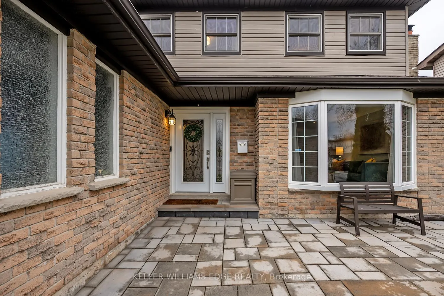 Photo 3 of 2475 Cavendish Drive, Burlington, Brant Hills — HOMEH