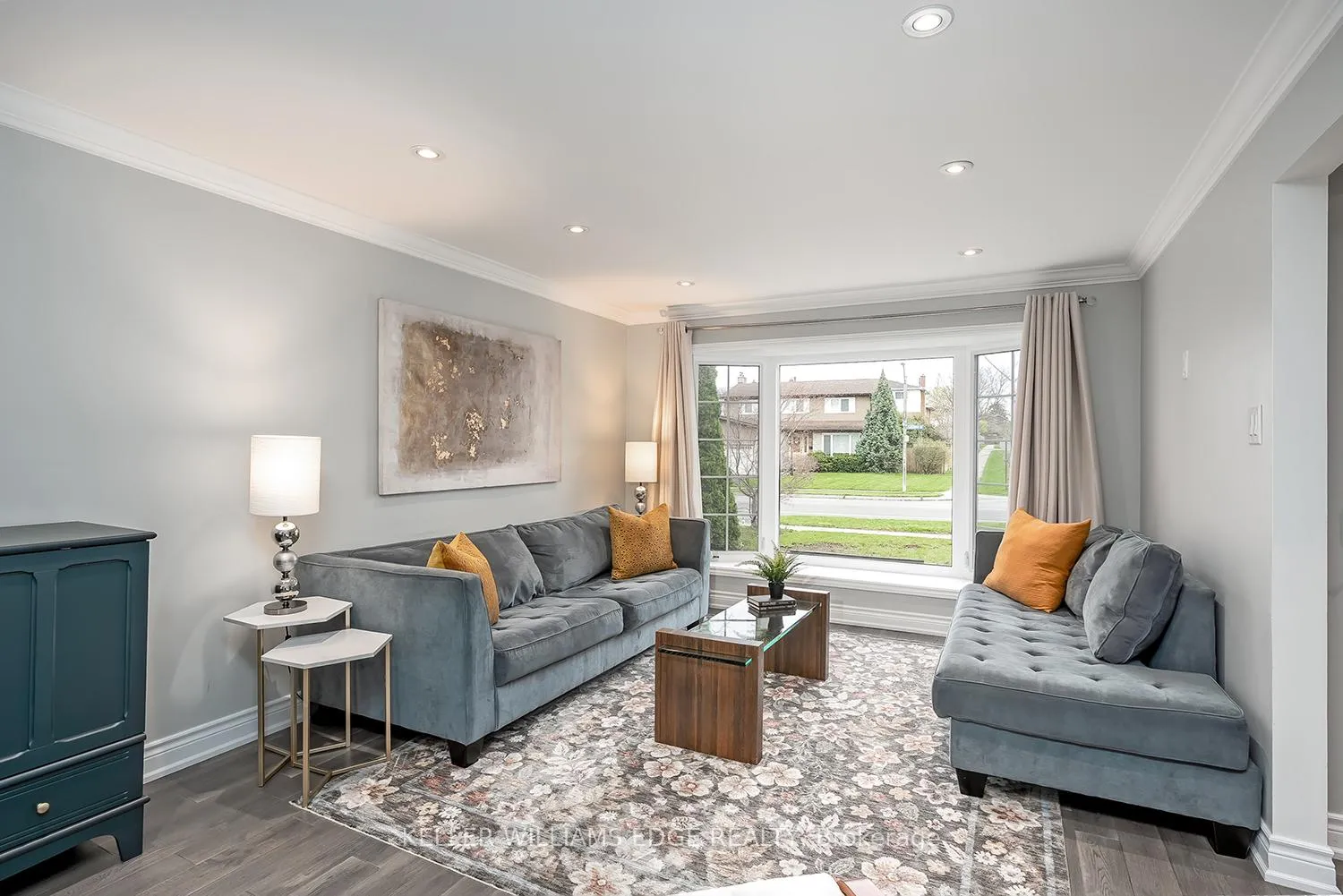 Photo 8 of 2475 Cavendish Drive, Burlington, Brant Hills — HOMEH