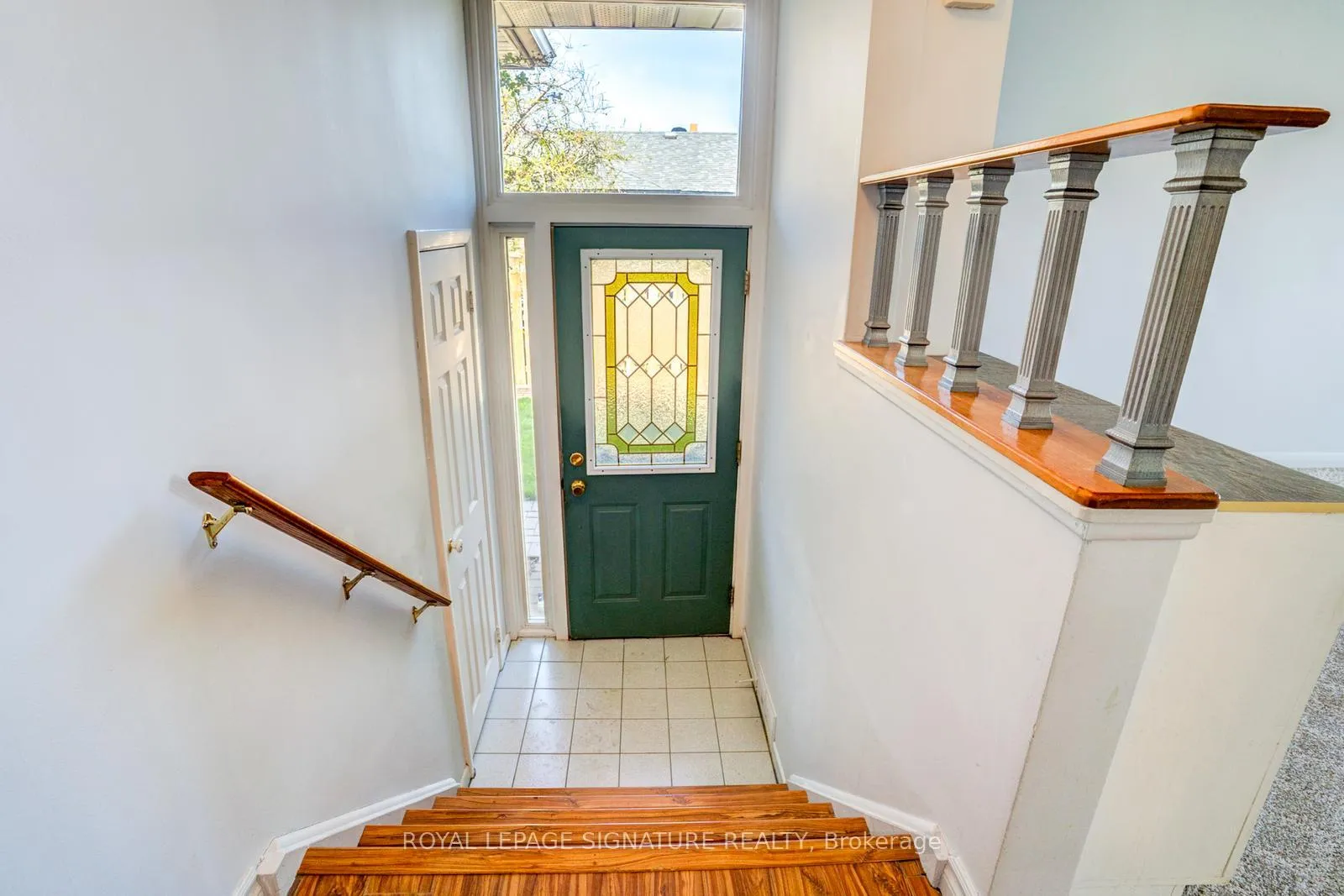 Photo 3 of 15 Epsom Downs Drive, Brampton, Southgate — HOMEH