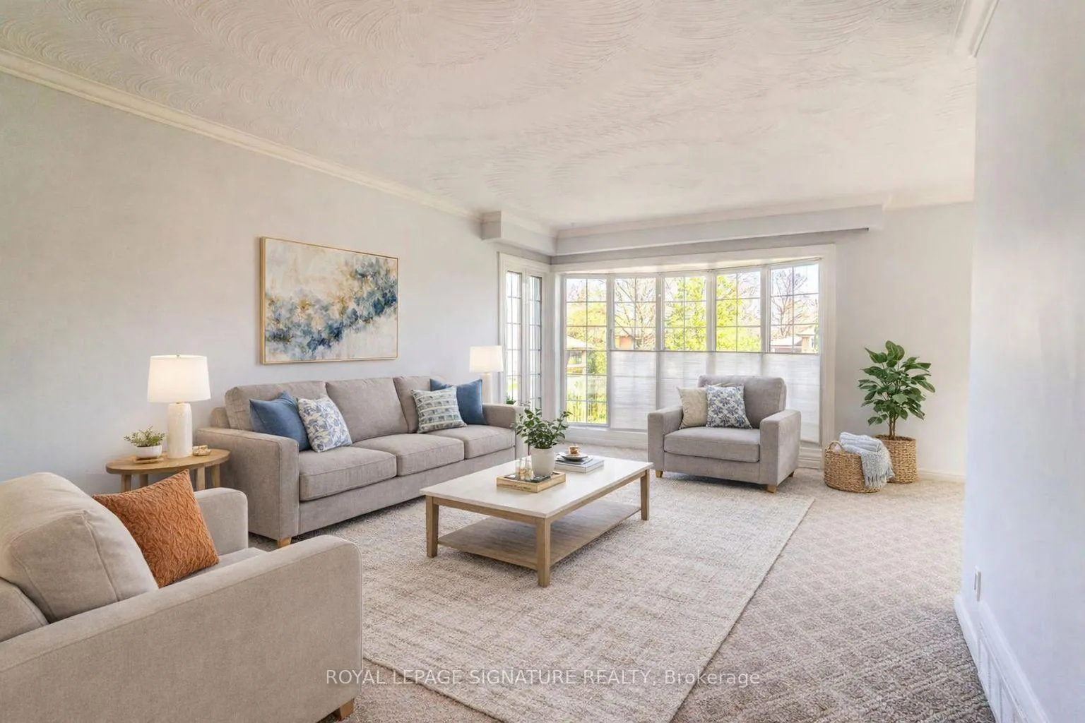 Photo 5 of 15 Epsom Downs Drive, Brampton, Southgate — HOMEH