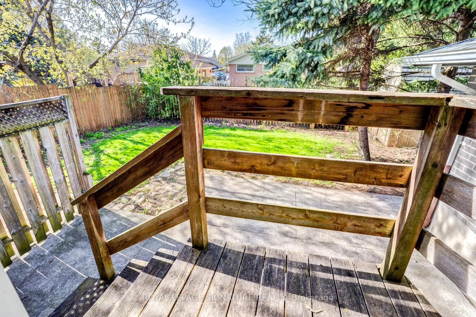 Photo 14 of 15 Epsom Downs Drive, Brampton, Southgate — HOMEH